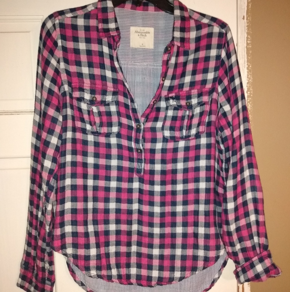 Abercrombiebie and Fitch 3/4 button down